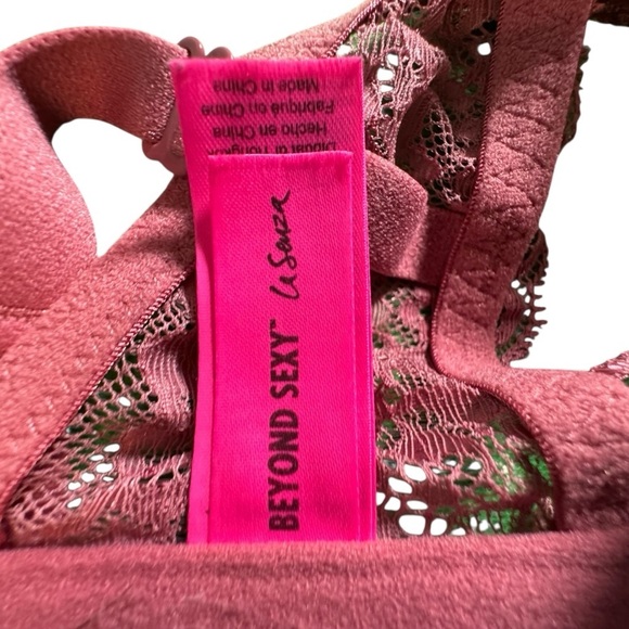 La Senza Beyond Sexy Bra 34DD Pink Lace Push Up Padded Front Close Underwire - Picture 5 of 7